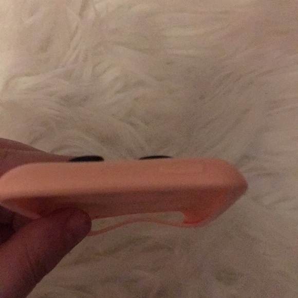 M&M iPhone/iPod 5th gen case - Picture 3 of 3